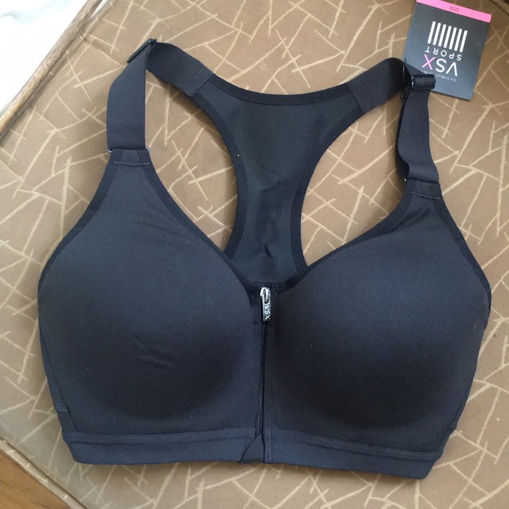 Victoria’s Secret Incredible front-zip sports bra